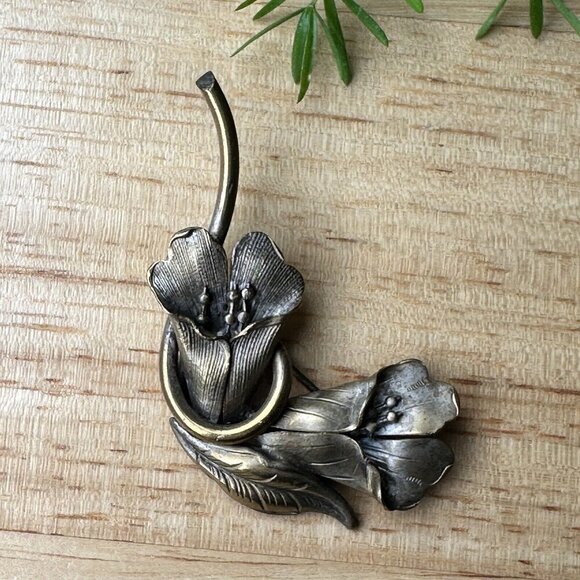 Antique Art Nouveau Brooch Calla Lily Flowers Large C‎ Clasp Closure 2.25" - Picture 5 of 11